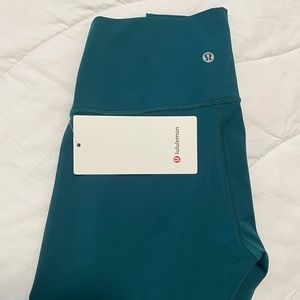 NWT size 6 Lululemon teal wunder under hr tight 28” inseam